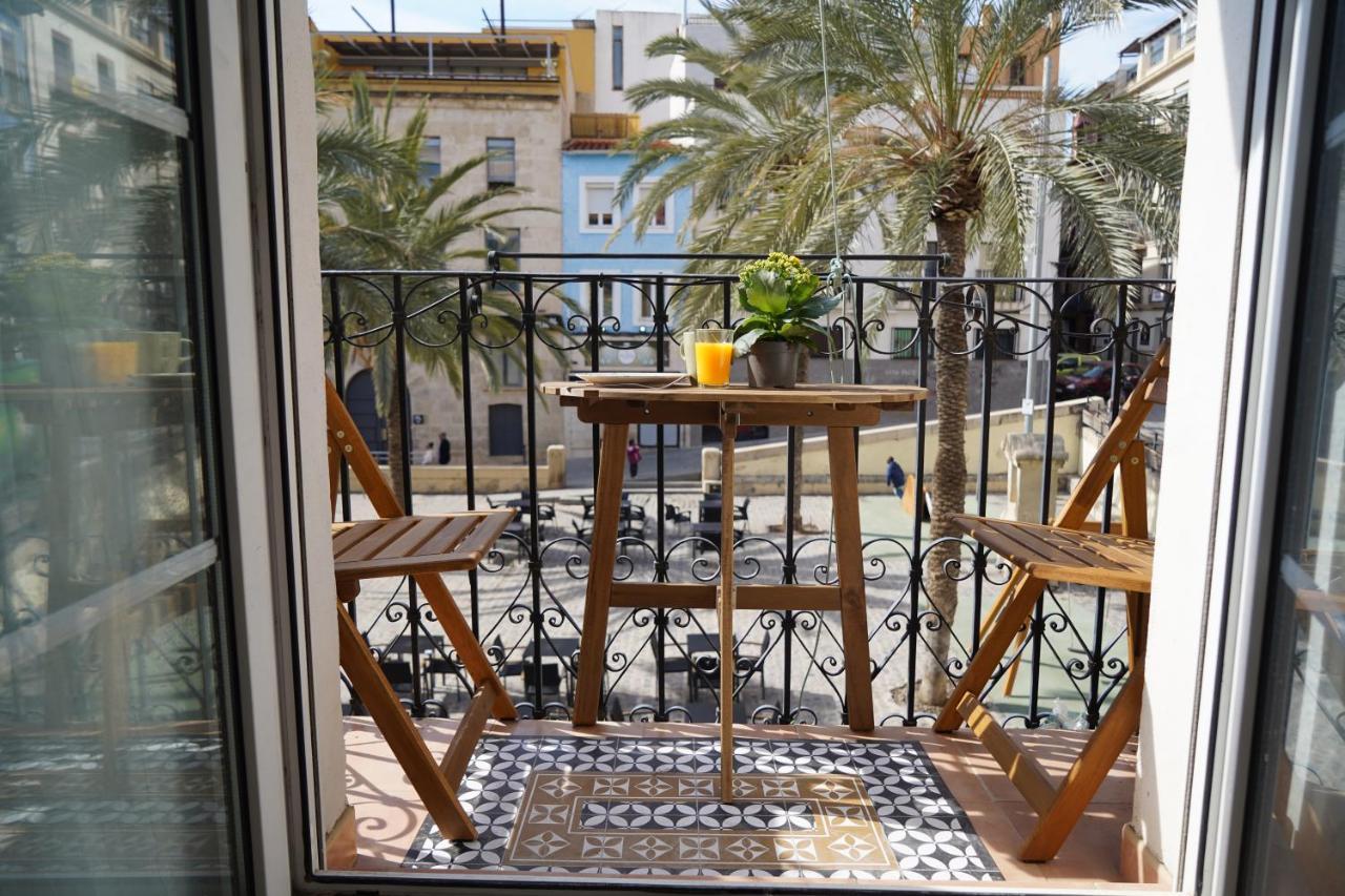 Edificio Amarillo En El Barrio Apartment Alicante Ngoại thất bức ảnh