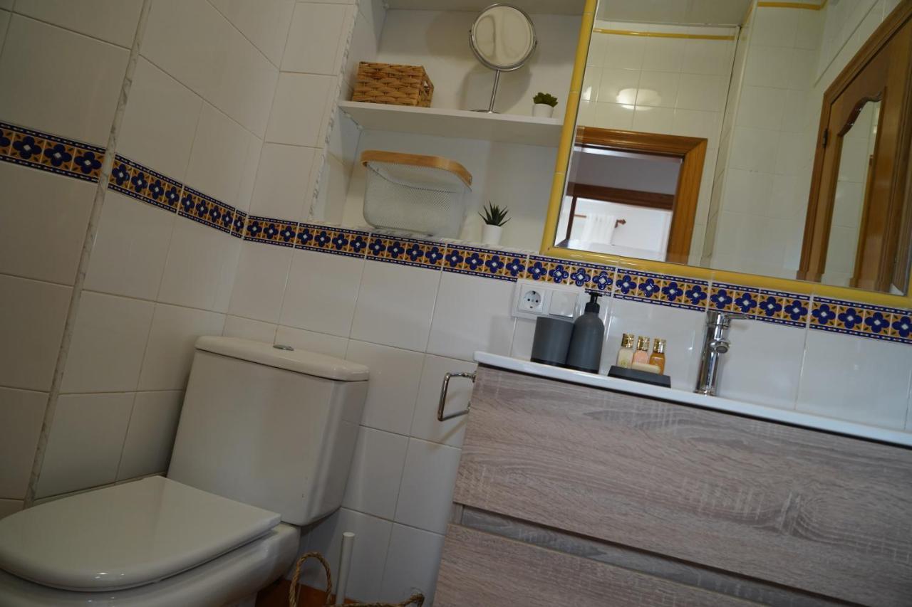 Edificio Amarillo En El Barrio Apartment Alicante Ngoại thất bức ảnh