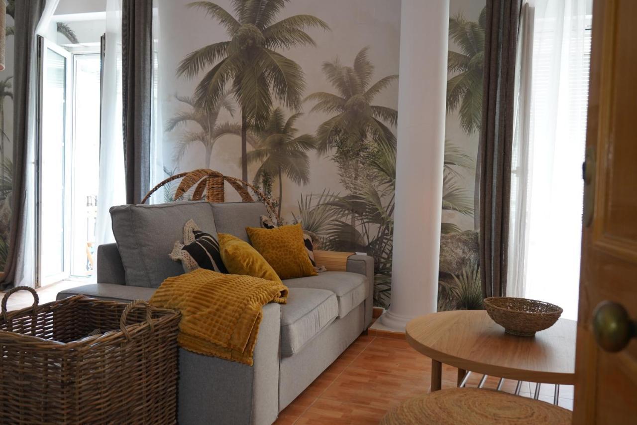 Edificio Amarillo En El Barrio Apartment Alicante Ngoại thất bức ảnh