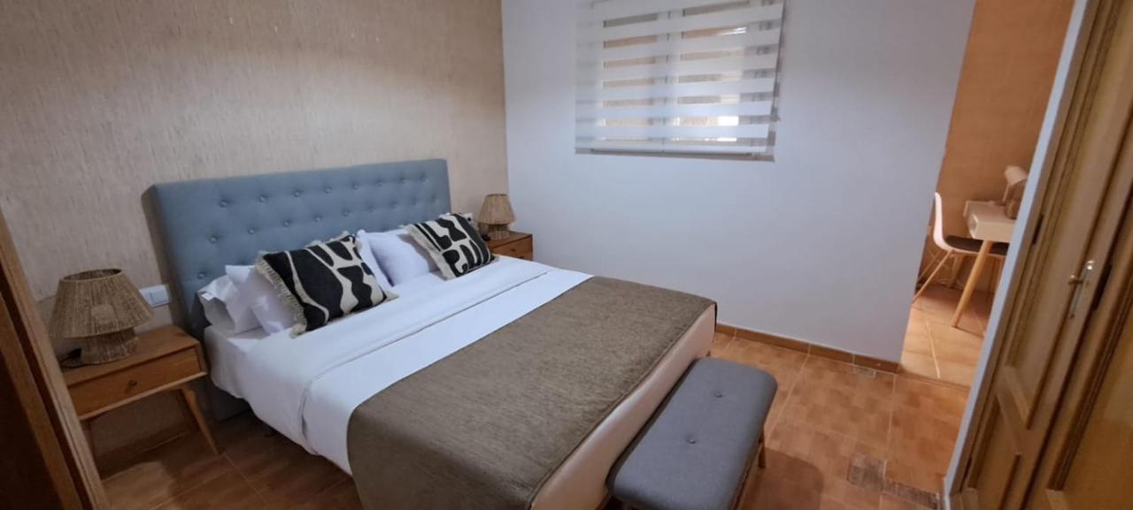 Edificio Amarillo En El Barrio Apartment Alicante Ngoại thất bức ảnh