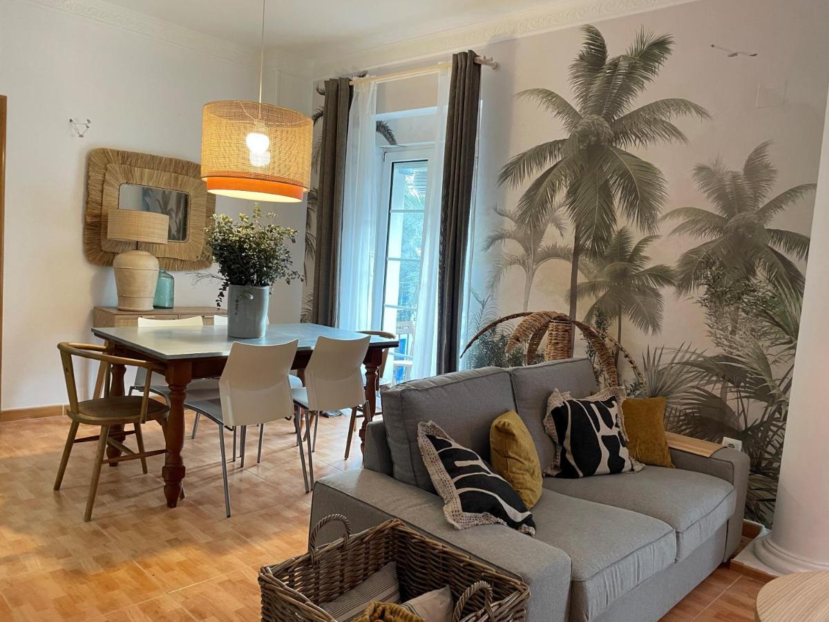 Edificio Amarillo En El Barrio Apartment Alicante Ngoại thất bức ảnh