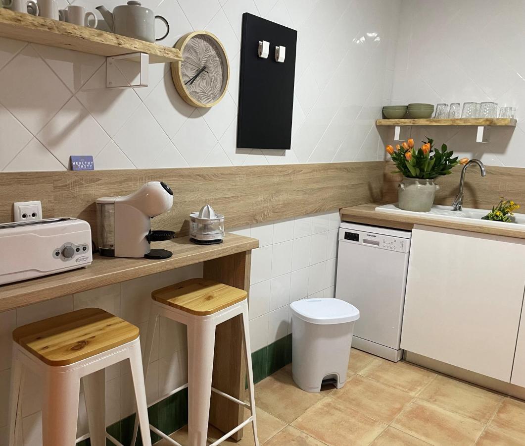Edificio Amarillo En El Barrio Apartment Alicante Ngoại thất bức ảnh
