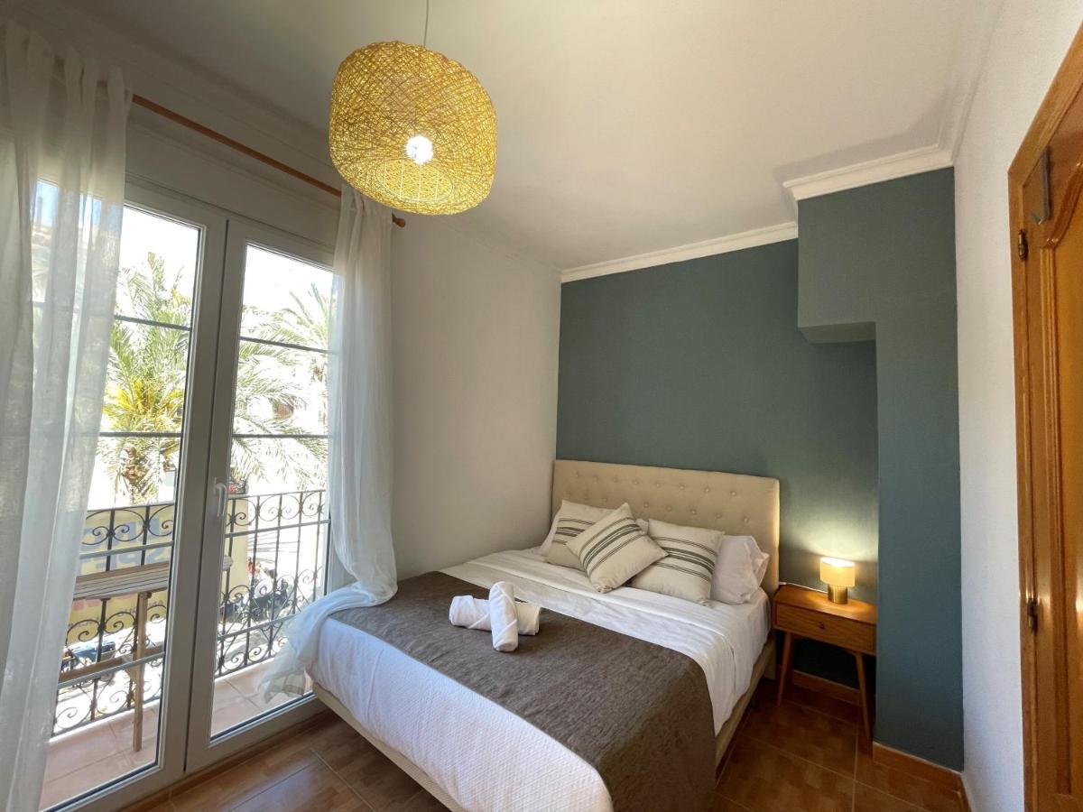Edificio Amarillo En El Barrio Apartment Alicante Ngoại thất bức ảnh