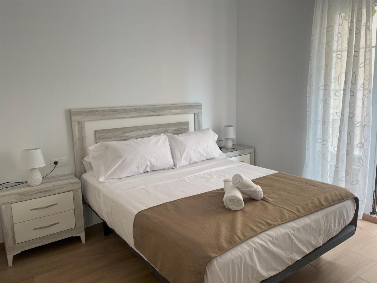 Edificio Amarillo En El Barrio Apartment Alicante Ngoại thất bức ảnh