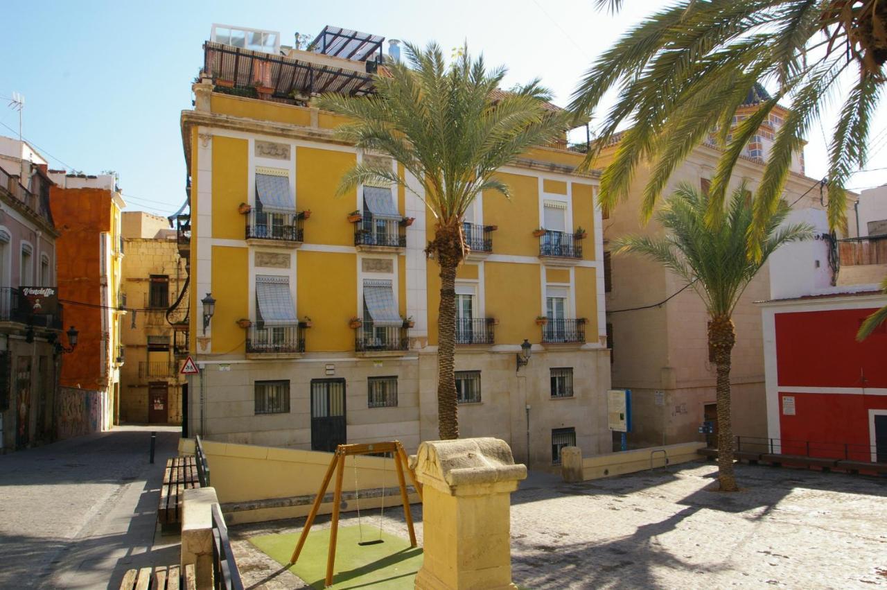 Edificio Amarillo En El Barrio Apartment Alicante Ngoại thất bức ảnh