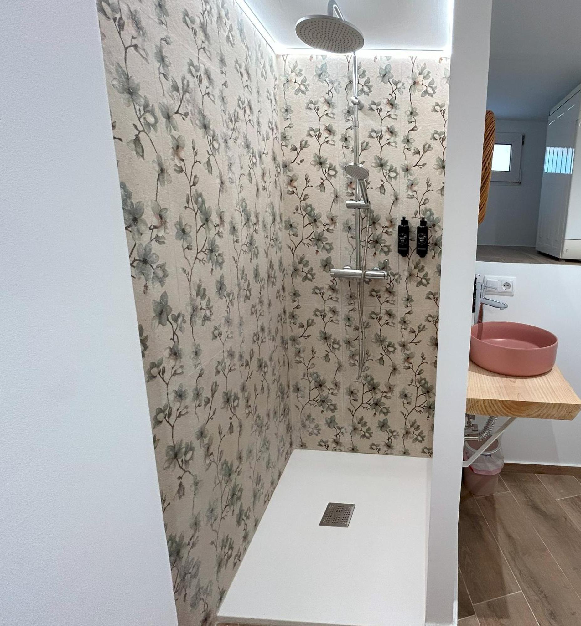 Edificio Amarillo En El Barrio Apartment Alicante Ngoại thất bức ảnh