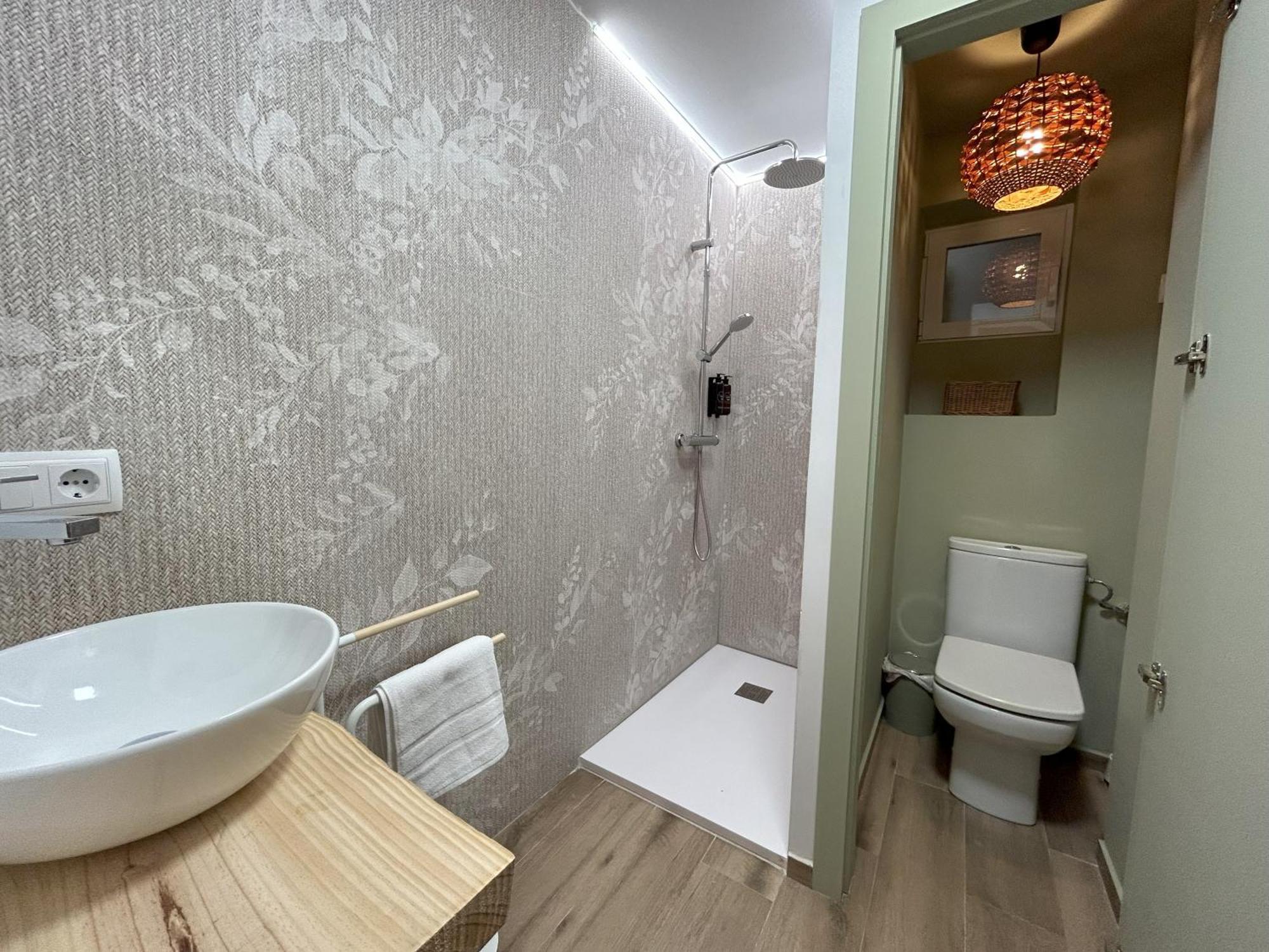 Edificio Amarillo En El Barrio Apartment Alicante Ngoại thất bức ảnh