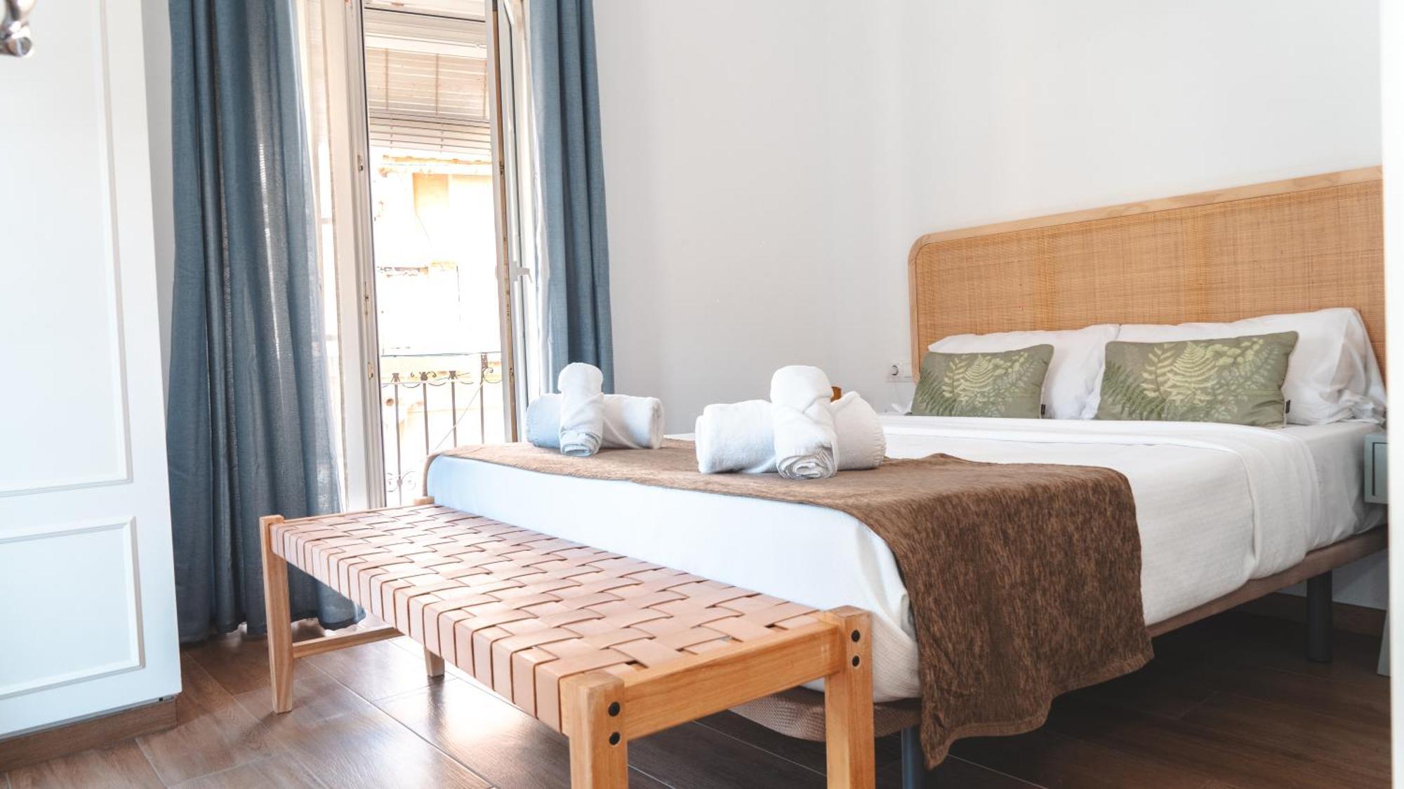 Edificio Amarillo En El Barrio Apartment Alicante Ngoại thất bức ảnh