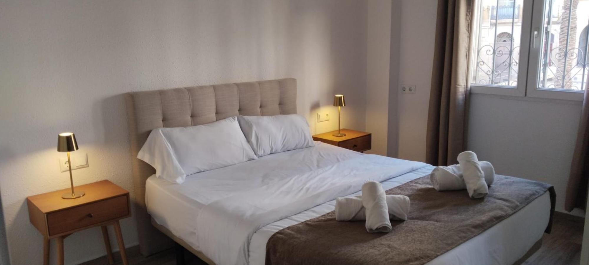 Edificio Amarillo En El Barrio Apartment Alicante Ngoại thất bức ảnh