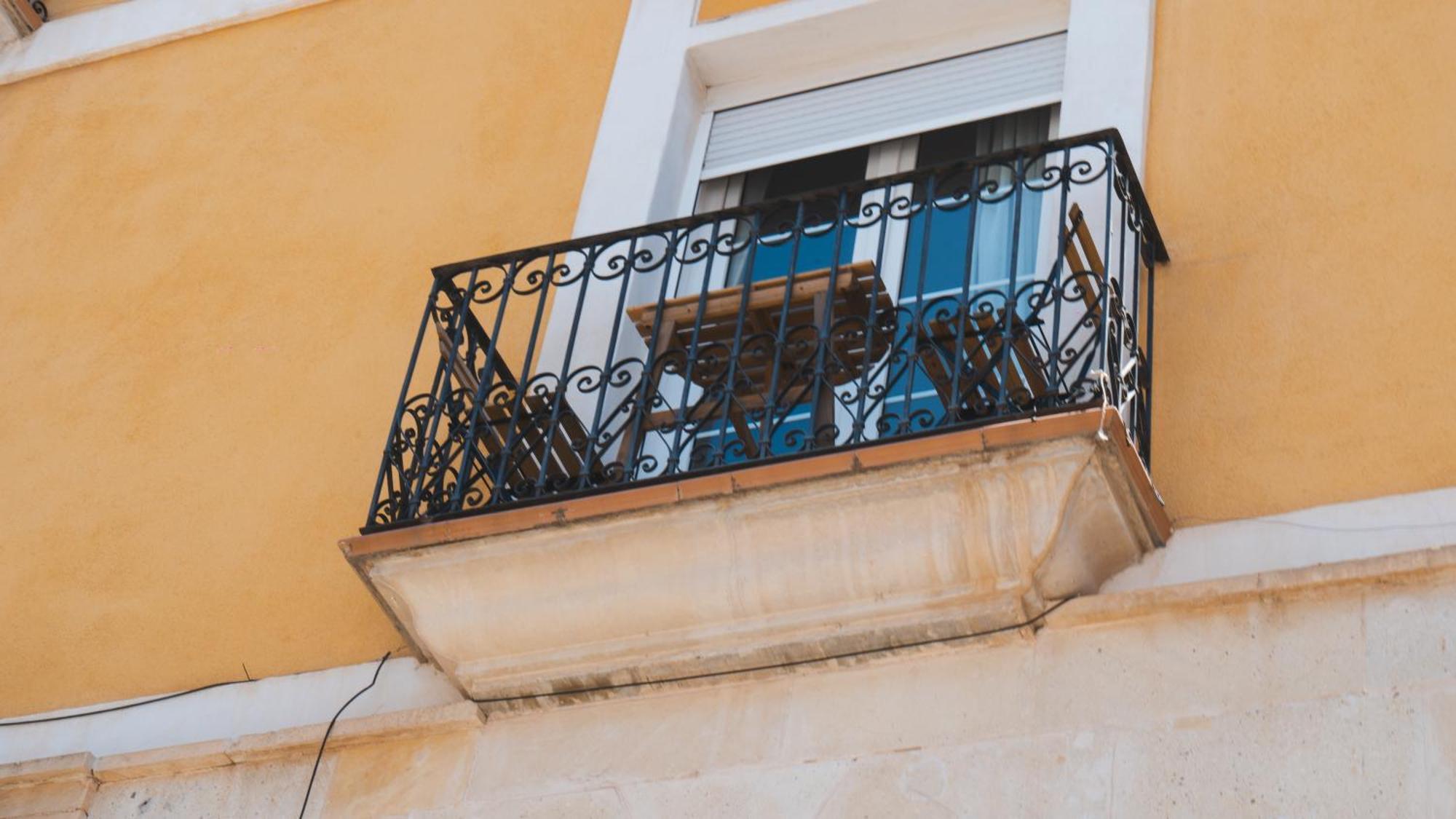 Edificio Amarillo En El Barrio Apartment Alicante Ngoại thất bức ảnh